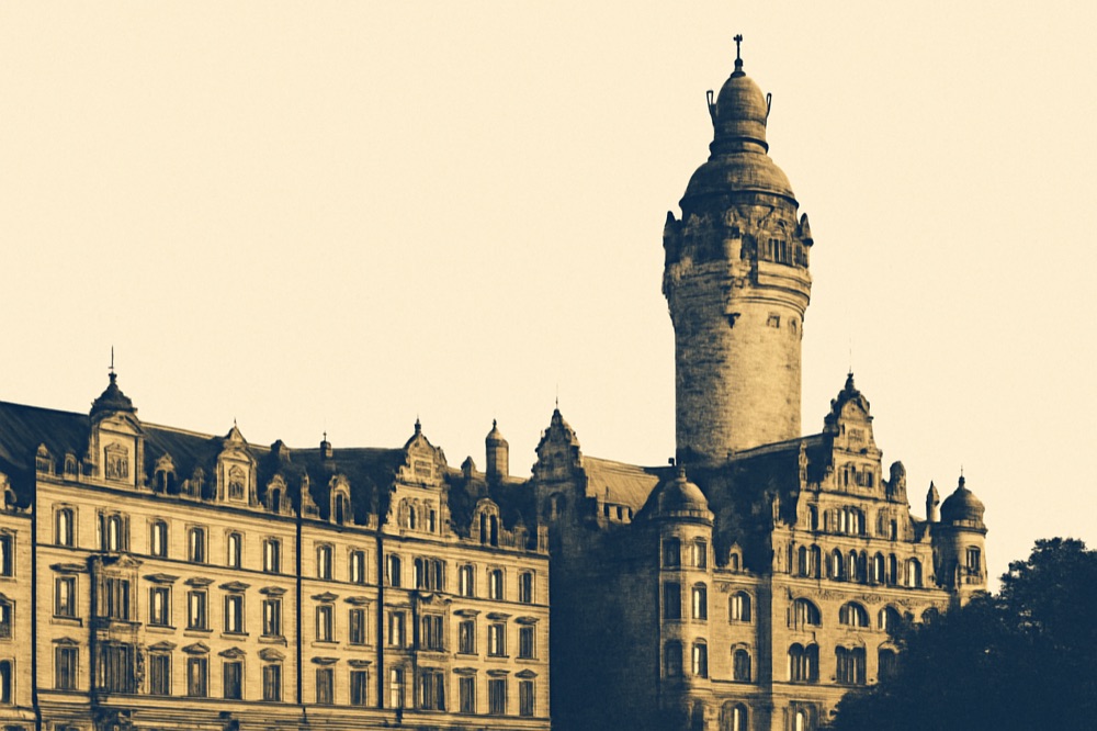 Leipzig — the Neues Rathaus tower over Gründerzeit facades